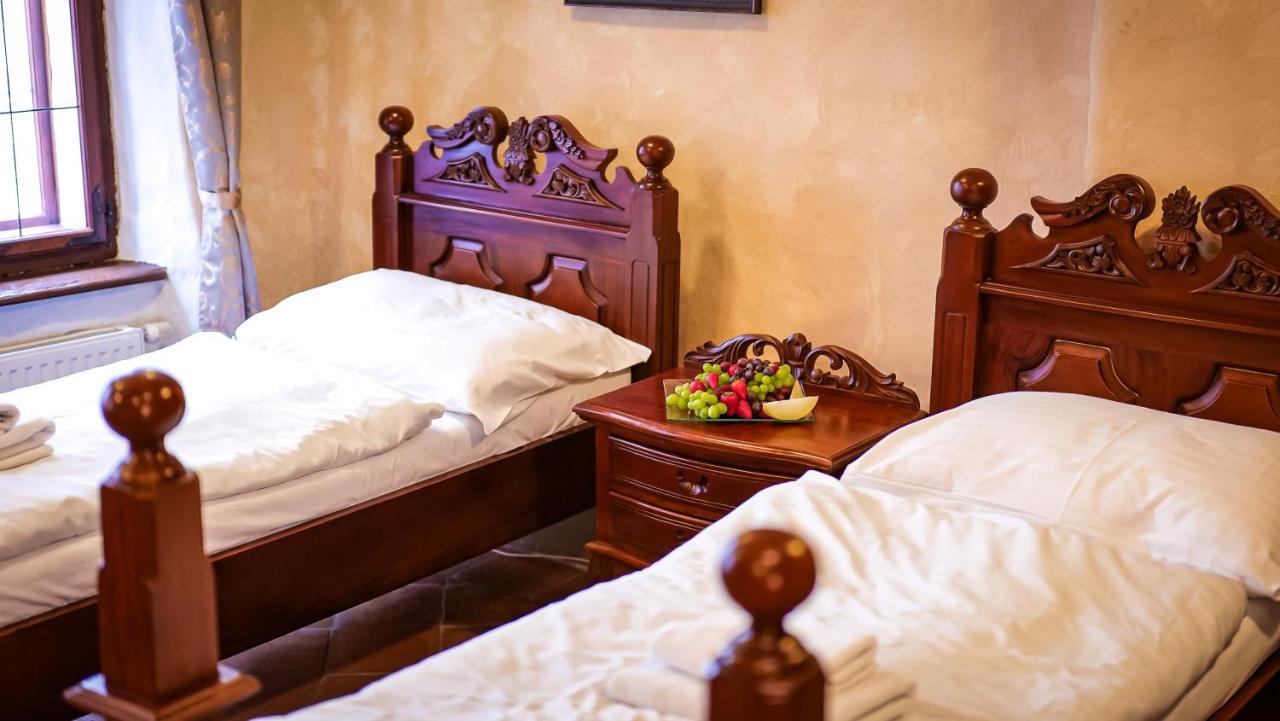 Penzion Baroko Rooms & Breakfast Cafe Bar Český Krumlov Buitenkant foto