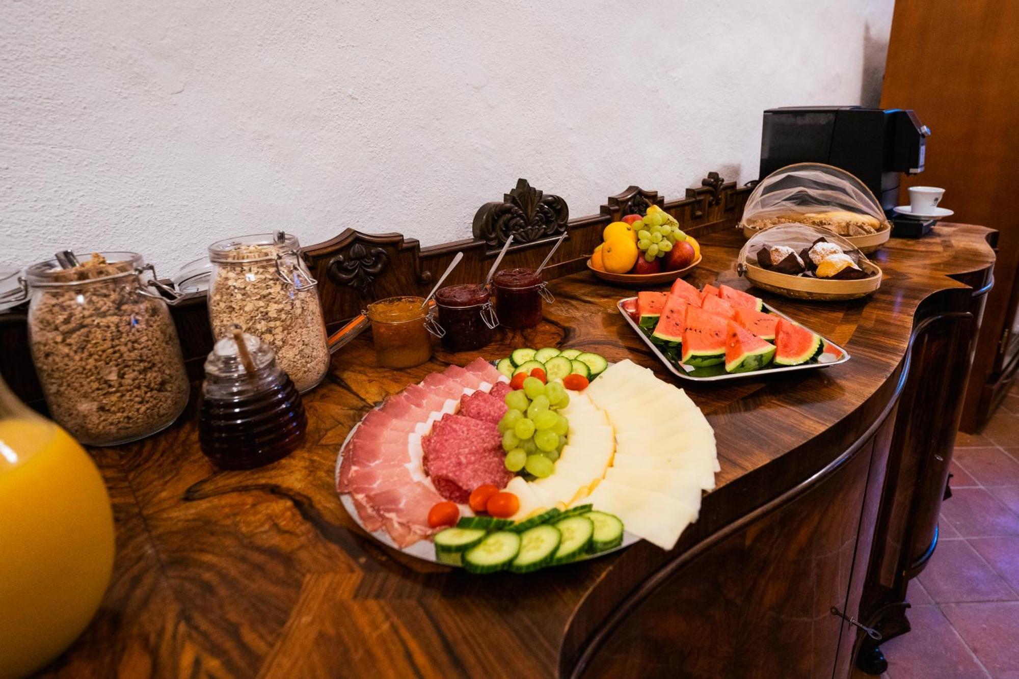 Penzion Baroko Rooms & Breakfast Cafe Bar Český Krumlov Buitenkant foto
